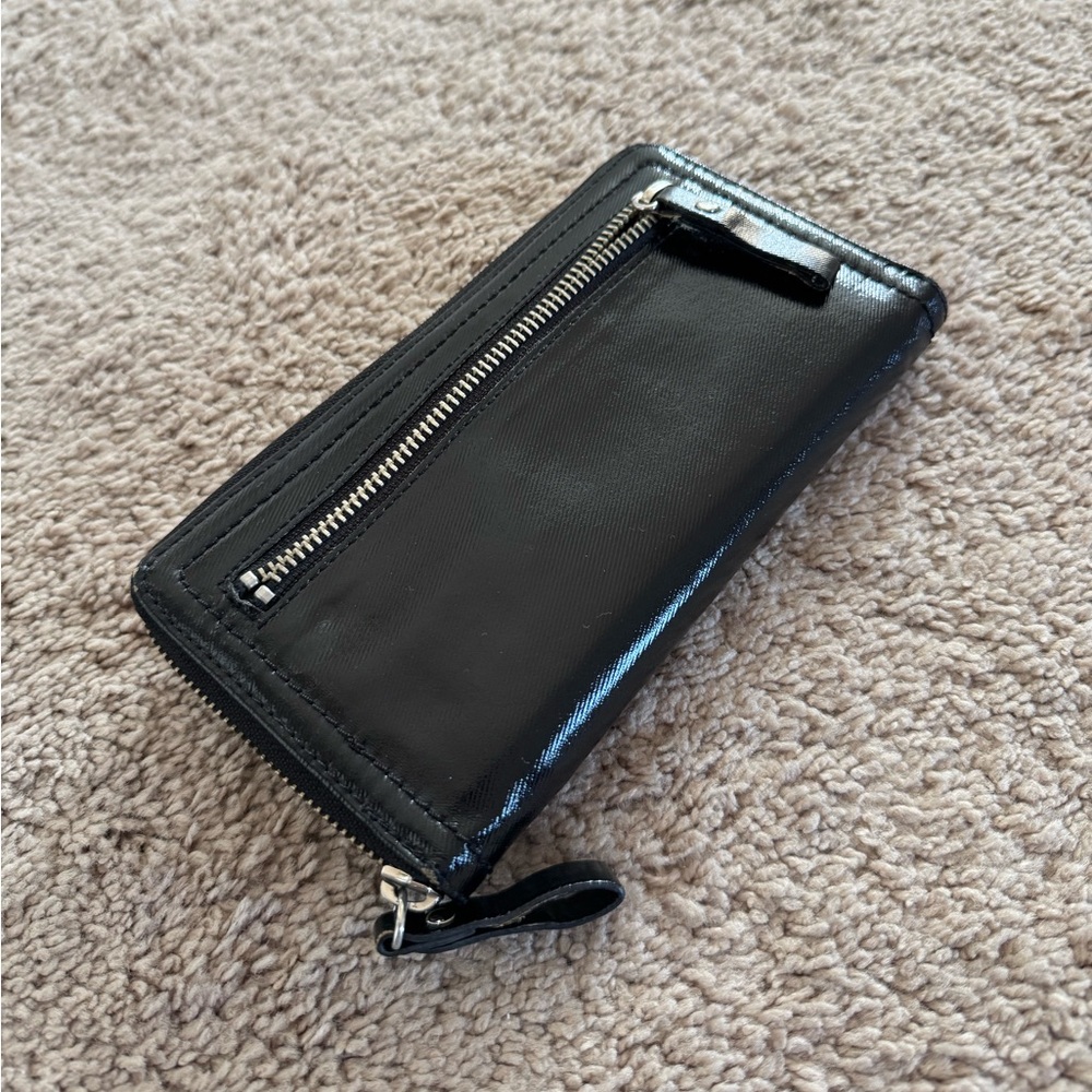 Black wallet
